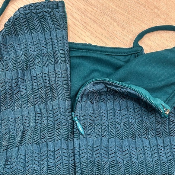 Suzy Sheer green sleeveless dress - Picture 5 of 7